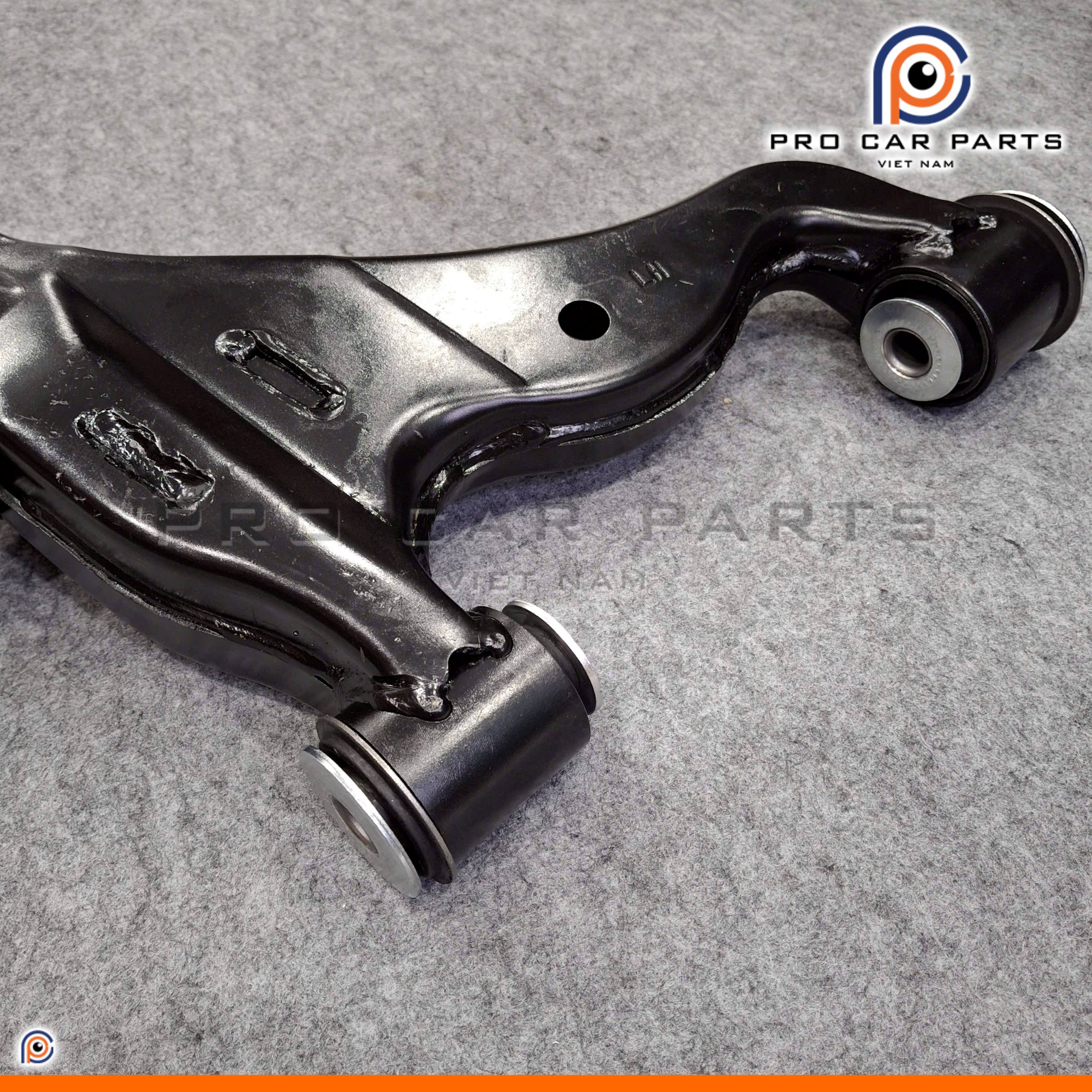 Càng a trước dưới innova bên trái