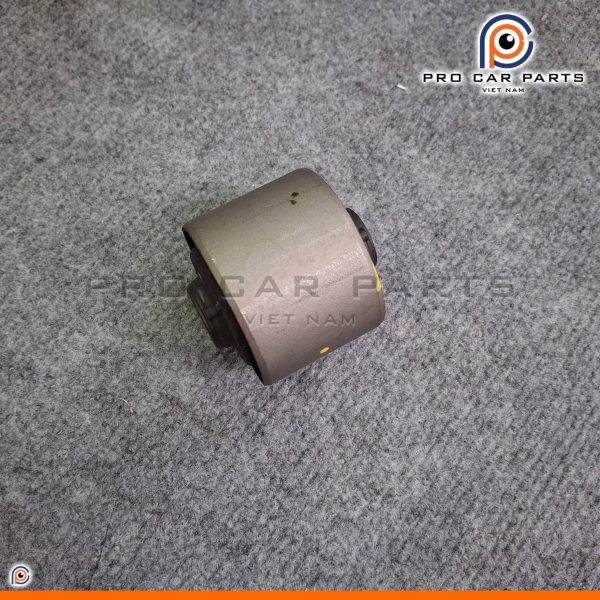 Cao su thanh giằng dọc sau lớn Grand Starex 2007-2018-(phía sau)
