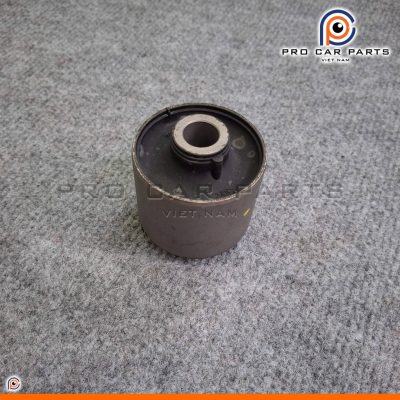 Cao su thanh giằng dọc sau nhỏ Grand Starex 2007-2018- (phía trước)