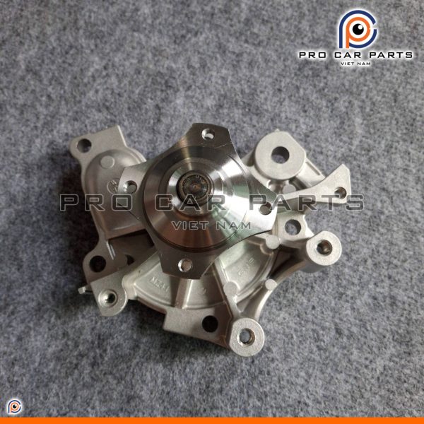Bơm nước Mazda 323 1.8 2001-2004 (Lắp ráp trong nước)