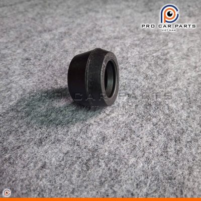 cao su chân phuộc sau innova, fortuner 90385-T0004