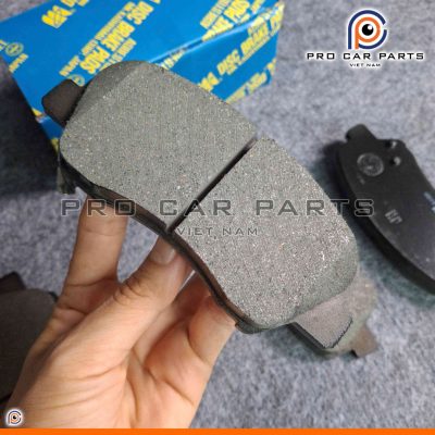 Bố thắng trước Accent 2010-