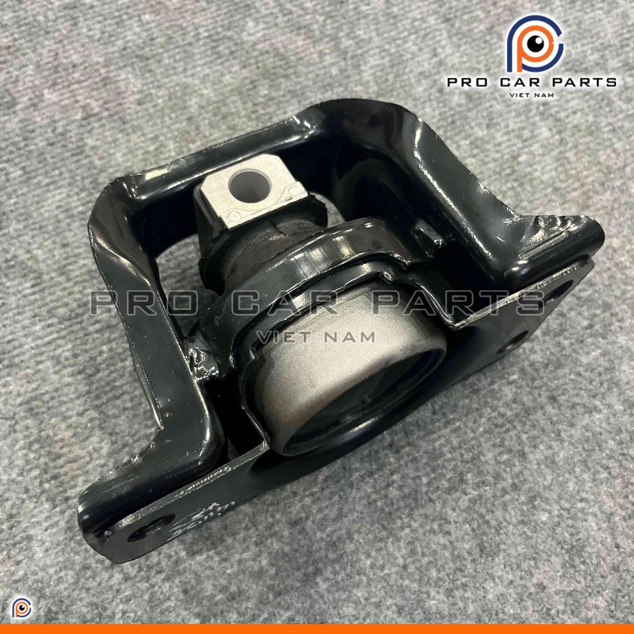 Cao su chân máy phải Livina 2007-2012